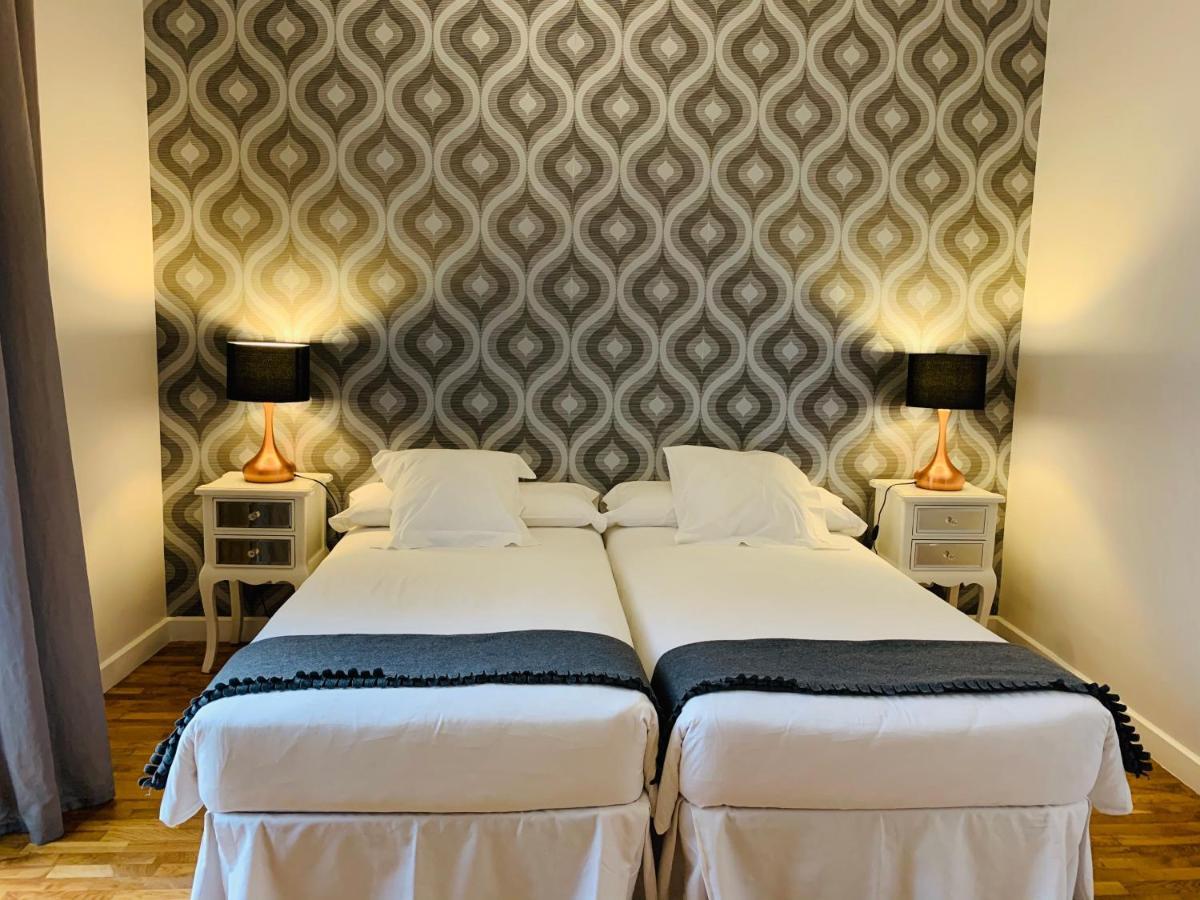 Super Balmes Guest House Барселона Экстерьер фото