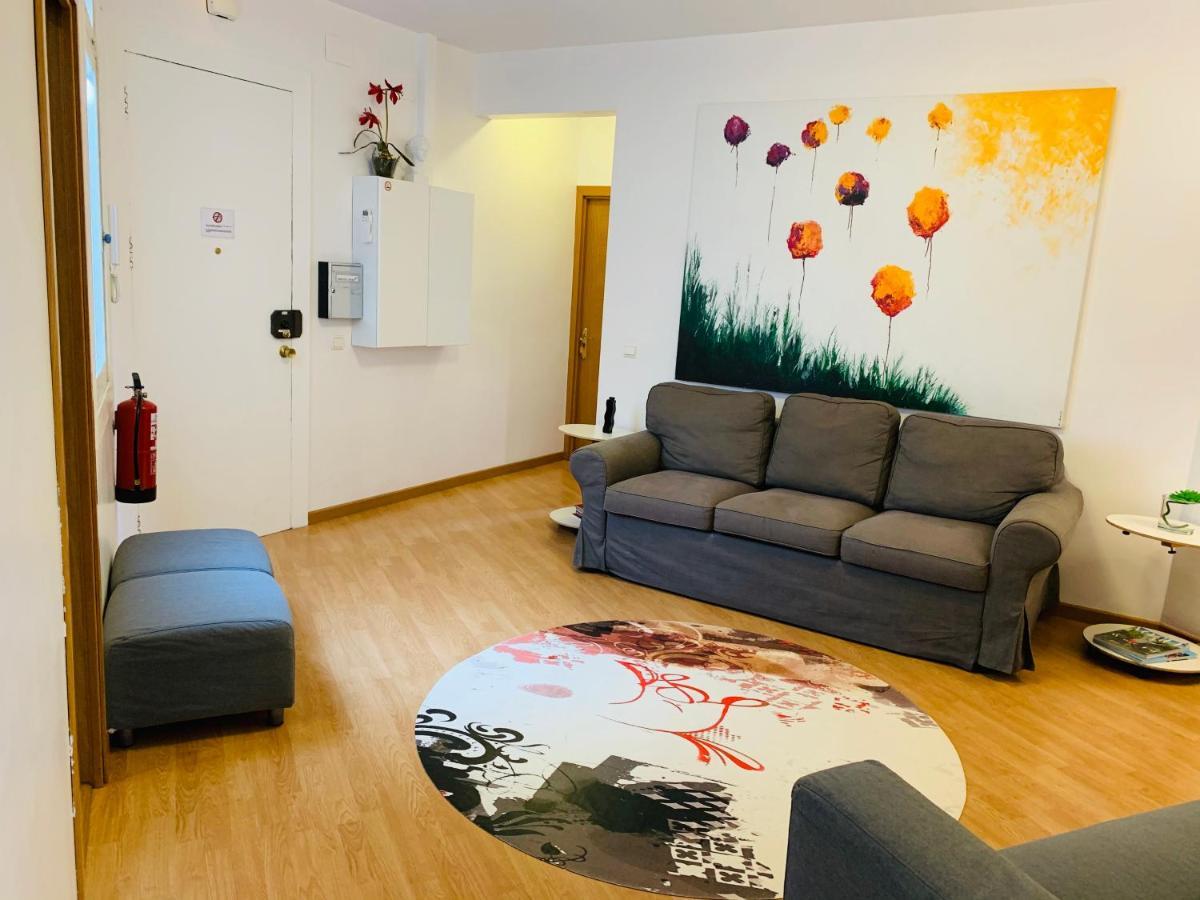 Super Balmes Guest House Барселона Экстерьер фото