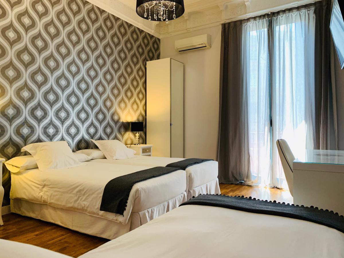 Super Balmes Guest House Барселона Экстерьер фото