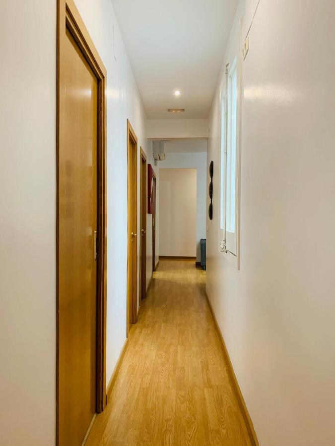 Super Balmes Guest House Барселона Экстерьер фото
