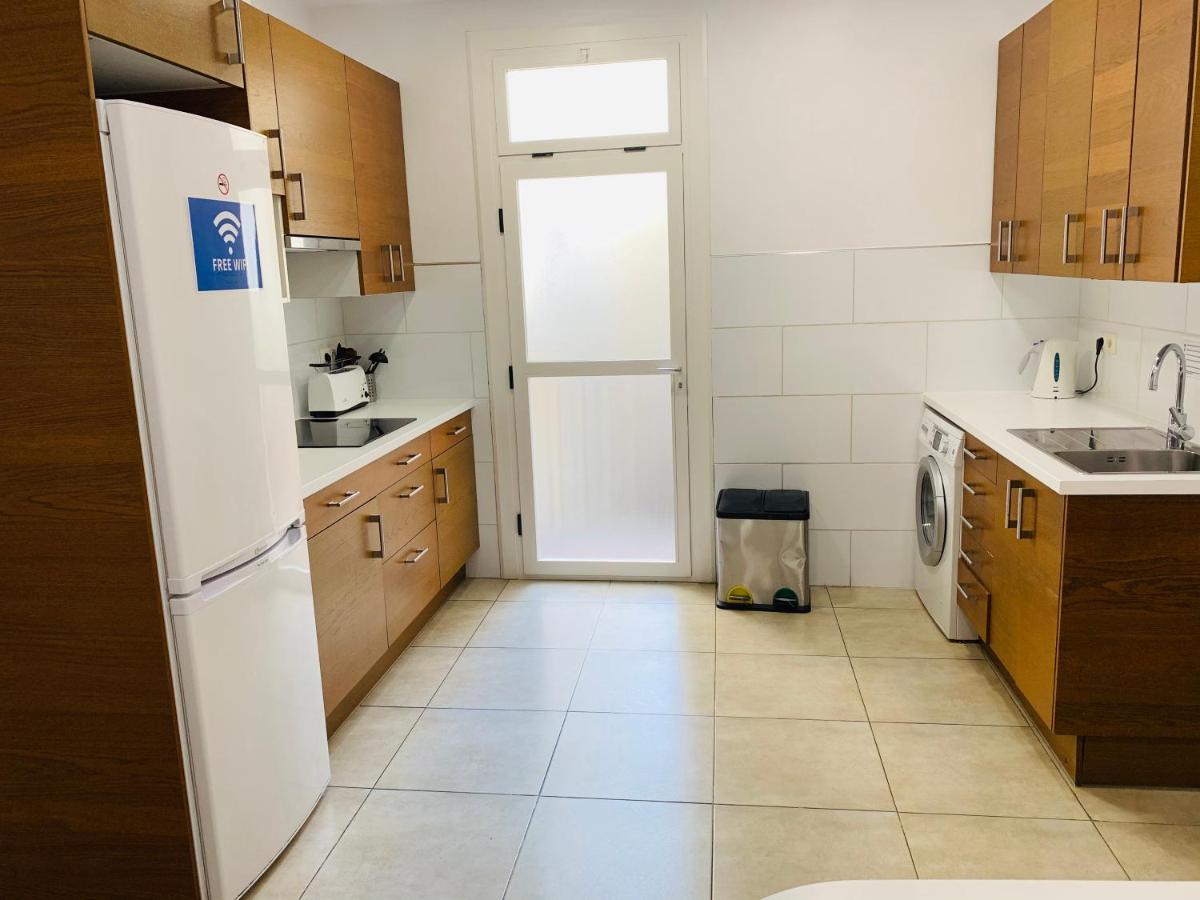 Super Balmes Guest House Барселона Экстерьер фото