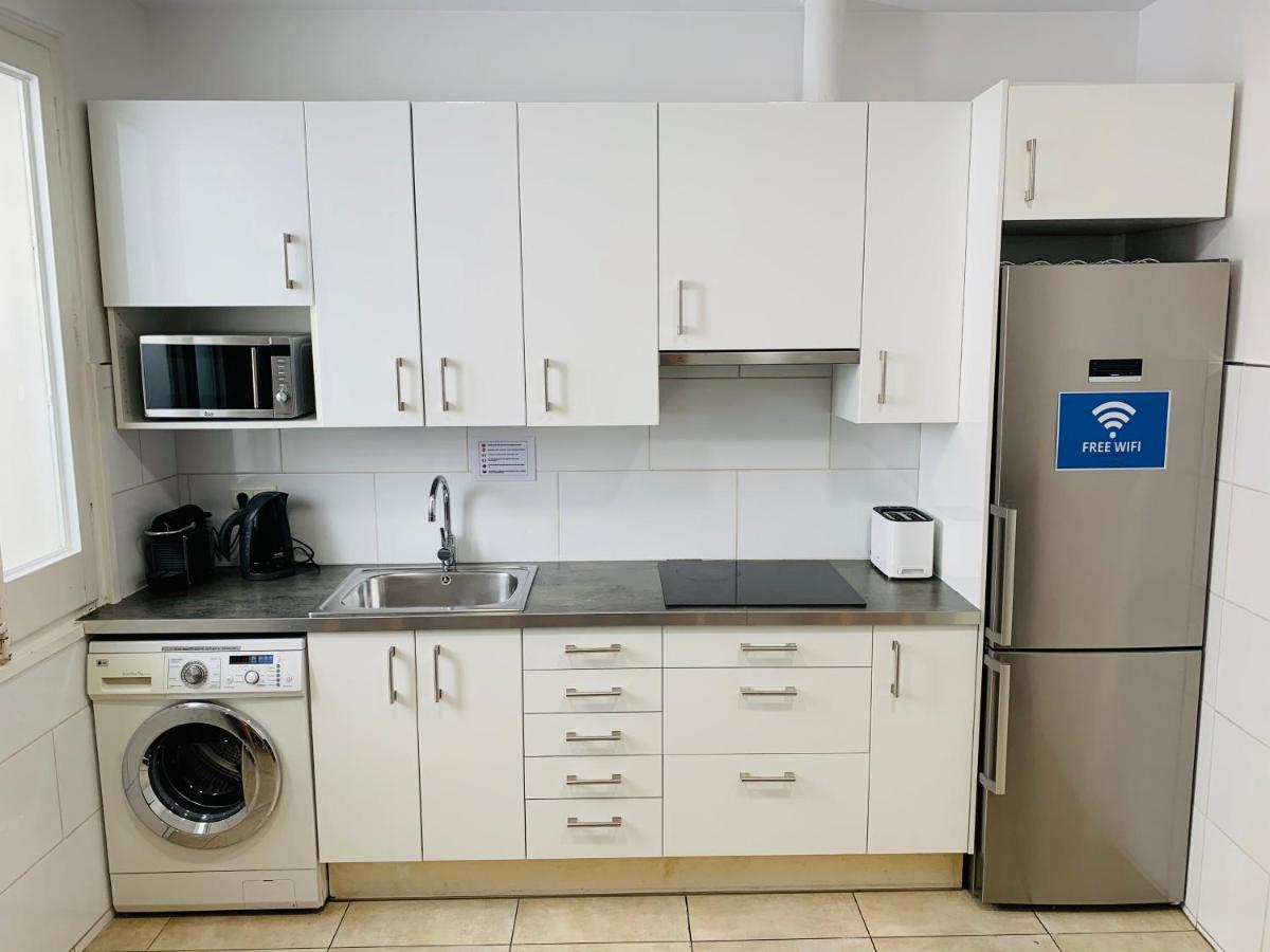 Super Balmes Guest House Барселона Экстерьер фото