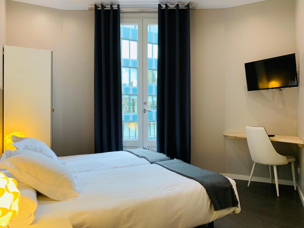 Super Balmes Guest House Барселона Экстерьер фото