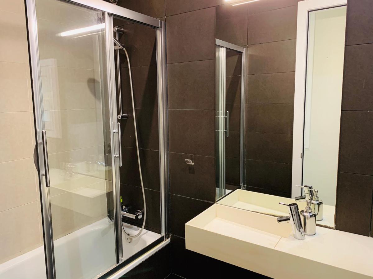 Super Balmes Guest House Барселона Экстерьер фото