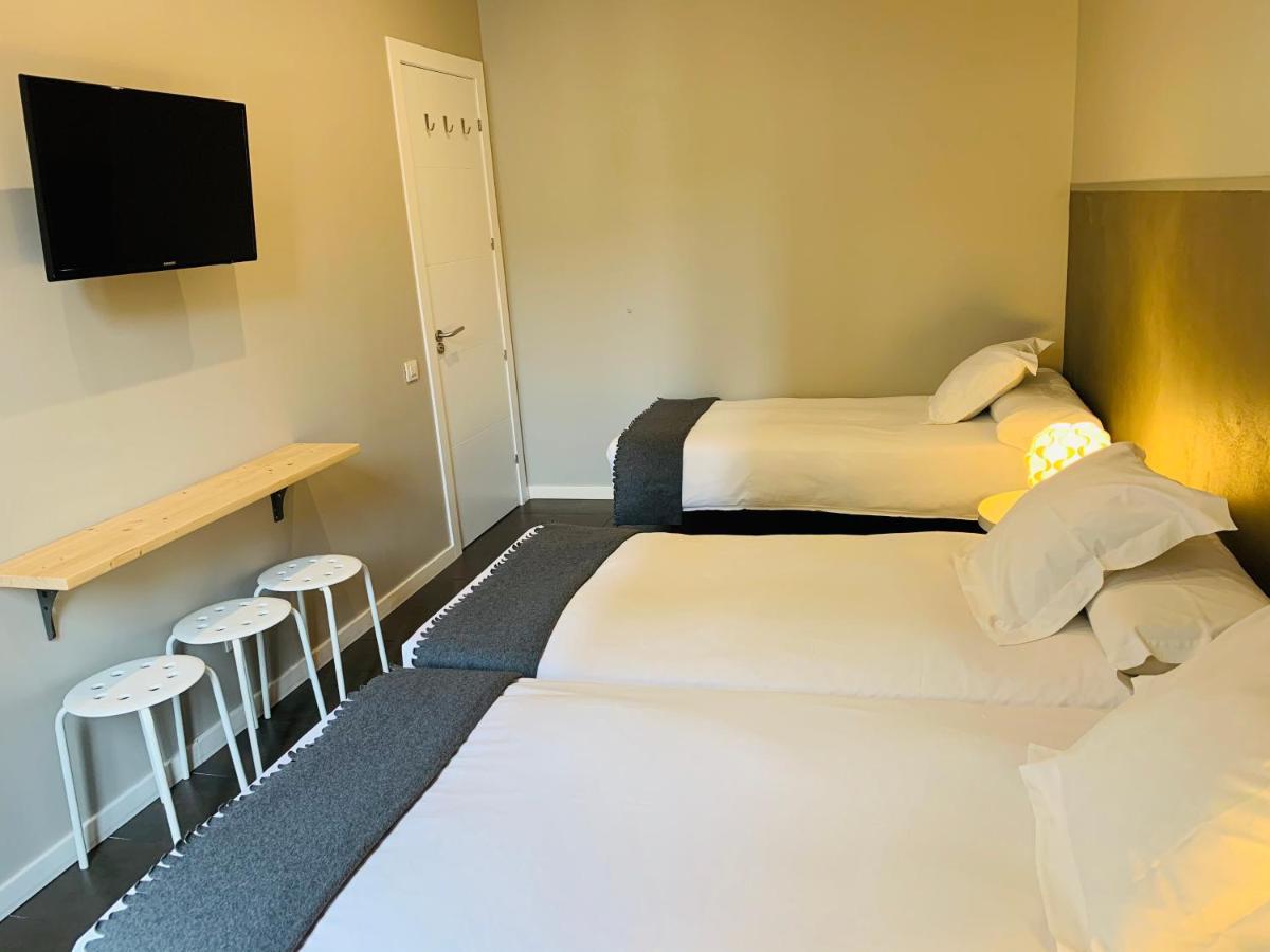 Super Balmes Guest House Барселона Экстерьер фото